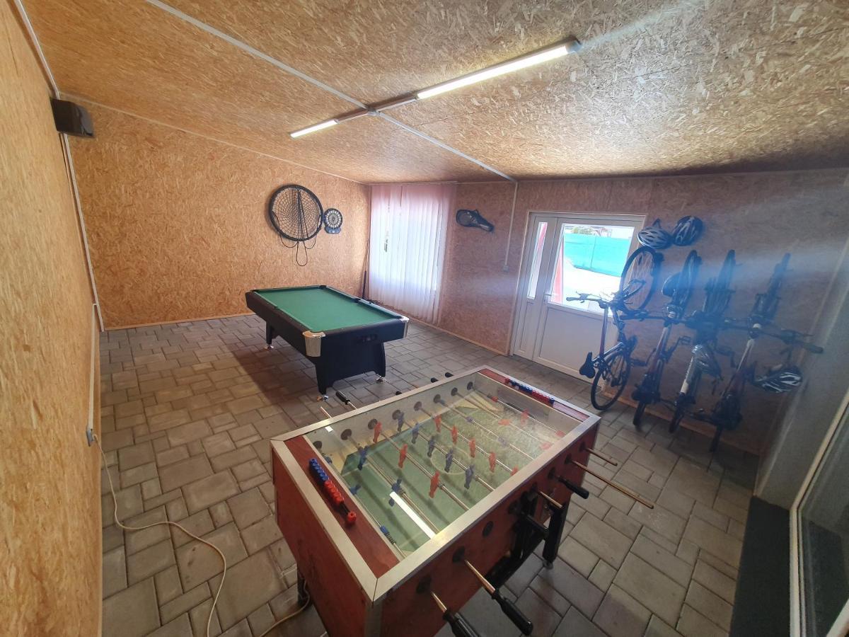 Apartmanovy Dom Stela Bešeňová Exterior foto