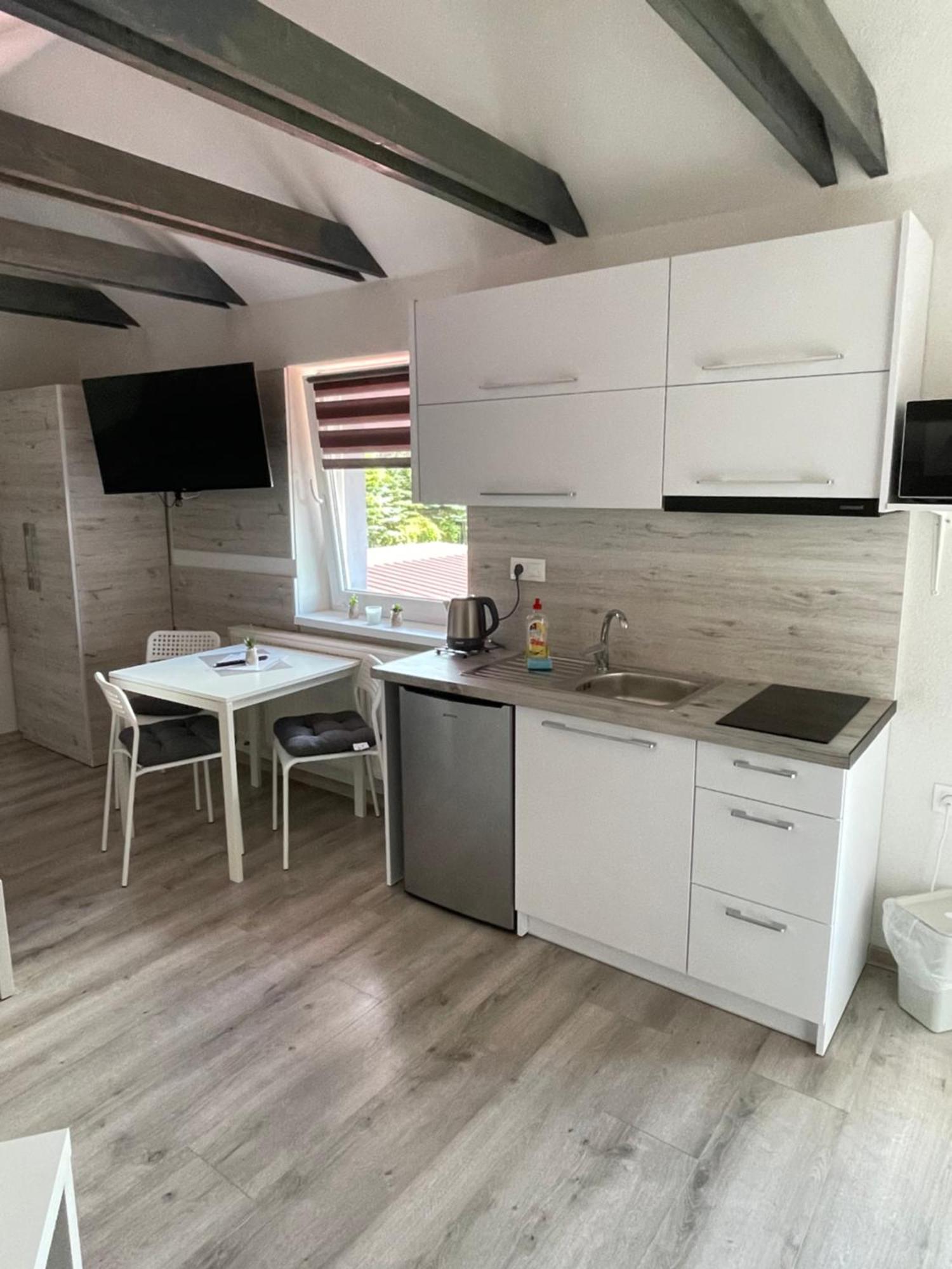 Apartmanovy Dom Stela Bešeňová Exterior foto